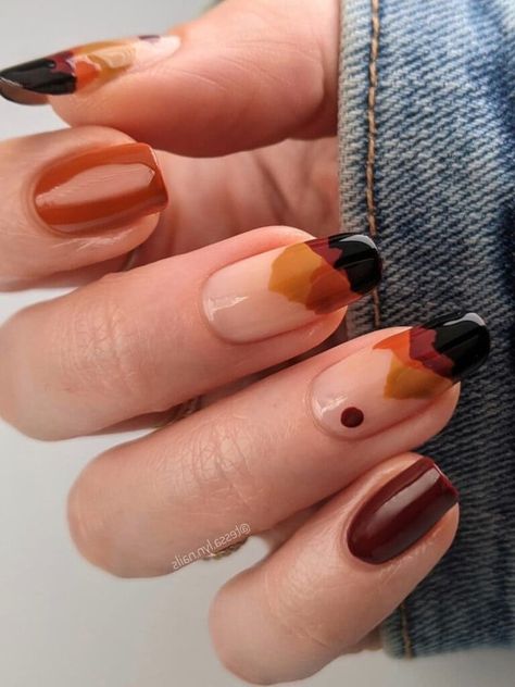 Brown landscape nail design Brown Nail Designs, Brown Nail Art, Nail Designs Ideas, Orange Nail Designs, Brown Nail, Brown Nails Design, Chic Nail Art, Fall Manicure, Latest Nail Trends