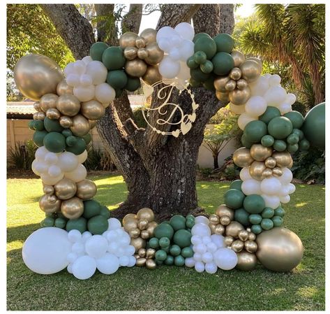 Sage Green Balloon Garland, Party Decorations Green, Green Balloon Garland, Backdrop Balloons, Pashmina Saree, Deco Ballon, Girls Birthday Party Decorations, Photo Backdrop Wedding, Garland Backdrops