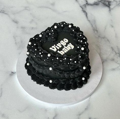 Aesthetic Bday Cakes Black, Black Silver Heart Cake, Black Heart Birthday Cake Aesthetic, Black Heart Birthday Cake With Glitter, Black And Pink Heart Shaped Cake, Heart Cakes, 30th Bday, Heart Shaped Cakes, Glitter Cake