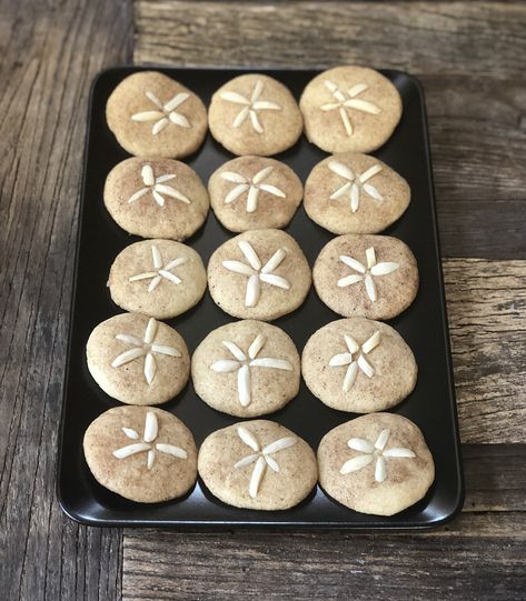 Sand Dollar Cookies, Luau Party Food, Beach Food, Cinnamon Cookies, Filled Cookies, Beach Meals, Recipes Christmas, Baked Goodies, Cookies Recipes