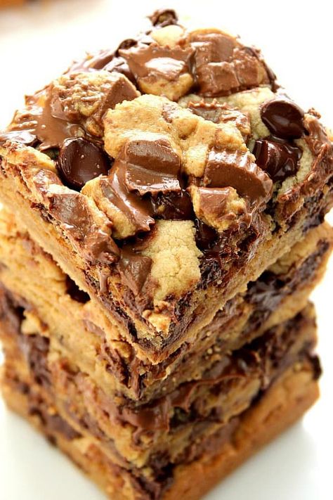 Reese's Bars, Gingerbread Cookie Bars, Reeses Cookies, Peanut Butter Cookie Bars, Homemade Peanut Butter Cups, Peanut Butter Cup Cookies, Peanut Butter Chocolate Chip Cookies, Chocolate Chip Cookie Bars, Peanut Butter Desserts