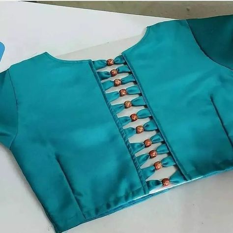 Pack Blouse Design, Banarsi Blouse, Normal Blouse Designs, Normal Blouse, Blouse Designs Aari Work, Casual Blouse Designs, Normal Design, Bal Hanuman, Latest Blouse Neck Designs