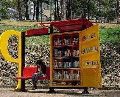 Amazing bus stop in Japan! Tiny Library, Mobile Library, Bus Shelters, Mini Library, Little Library, Urban Furniture, Free Library, Street Furniture, Nagasaki