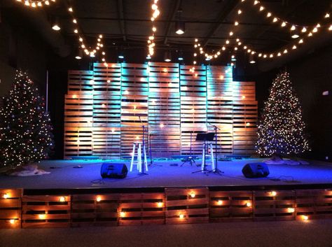 Boho Stage Design, Wedding Decorations For Church, Pallet Stage, Church Stage Decor, Christmas Stage Design, Led Lights Christmas, Outdoor Tent Wedding, Church Building Design, Christmas Stage