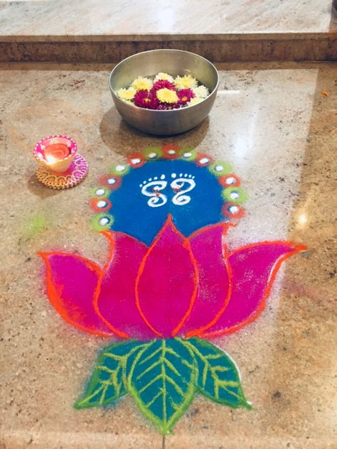 Rangoli for Diwali days Laxmipujan Rangoli, Rangoli Ganpati, Rangoli For Diwali, Diwali Craft, Lord Shiva, Festival Decorations, Shiva, Diwali, Novelty Christmas