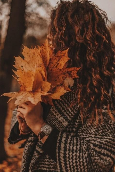 Bowl Of Candy, Vintage Halloween Costumes, Autumn Photography Portrait, Fall Scenery, Fall Shoot, Autumn Instagram, Fall Portraits, Fall Chic, Unique Fall