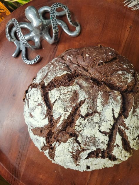 Cinnamon Bread Dutch Oven, Dutch Oven Cinnamon Bread, Bread Dutch Oven, Chocolate Milk Powder, Brown Bread Recipe, Pretzel Bread, Vegan Breads, Dutch Oven Bread, Knead Bread Recipe