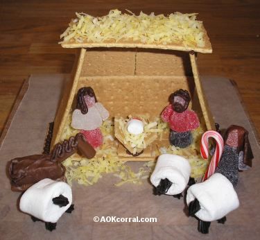 Fun Nativity Scenes Made Out of Food Gingerbread Nativity, Christian Christmas Crafts, Do It Yourself Decoration, Gingerbread Crafts, Nativity Crafts, 12 December, Gingerbread Houses, Christian Christmas, Christmas Goodies