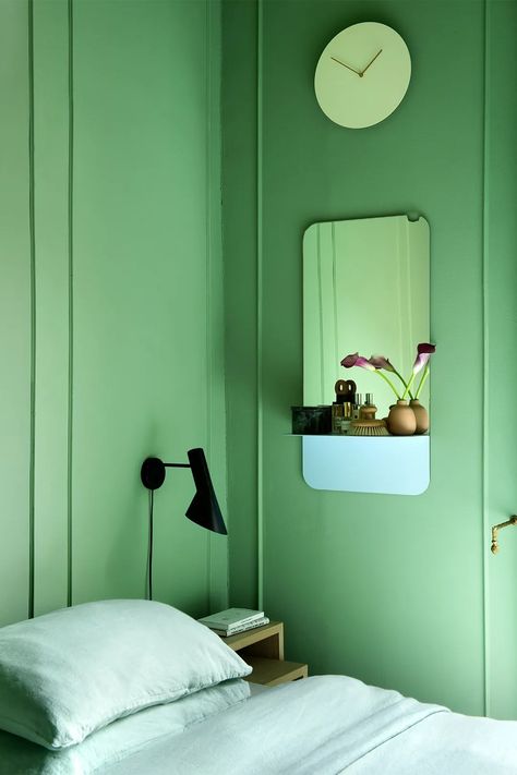 Breakfast Room Green. Breakfast Room Green, Green Bedroom Walls, Paint Trends, Brooklyn Apartment, Luxury Furniture Brands, Green Rooms, Bedroom Green, Decor Minimalist, Cheap Decor