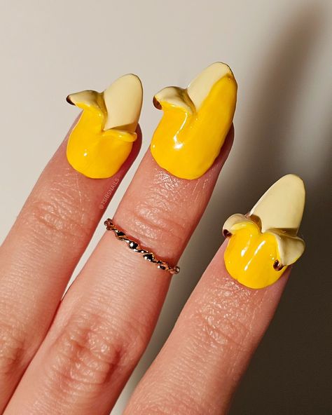 possibly the most unhinged nails that I've made to date, as requested by @nailartbysig & @sunbeamnails & highkey inspired by Nymphia Wind @66wind99 🍌👸 Ft. @gelcare.official Sunny-Side Up, French Alps, Jelly Brown, Top Coat @amazonca White 3D gel #3dnails #banananails #3dbanana #spring #texturednails #pressons #yellownails #bananas #pinterestnails #3dnailart #sodaonmylips #avantgarde #summernails #torontonails #nailinspo #gelpolish #inbeautmag #nailstagram #springnails #maximalist #gelnails... Peach Inspired Nails, Banana Yellow Nails, Nymphia Wind, Banana Nails, Honey Nails, Summertime Nails, Lemon Nails, Monkey And Banana, Happy Nails