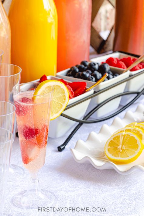 Learn how to make a mimosa bar with sparkling wine (champagne), fruit juices, fruit garnishes and plenty of DIY party decor. #mimosabar #brunchideas #DIYdecor #bridalshower #firstdayofhome Diy Mimosa Bar, Fall Mimosa Bar, Fall Mimosa, Fruit Garnish, Backyard Bridal Showers, Girls Brunch, Mimosa Bar Sign, Mango Juice, Peach Juice