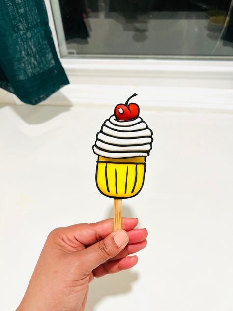 Chocolate covered cake and treats Cake Pop Tattoo, Cartoon Cake Pops, Cake Pop Illustration, Kawaii Cake Pops, Cake Pops Characters, Birthday Cake Cake Pops Starbucks, Birthday Cake For Women Simple, Comic Party, Cartoon Cake