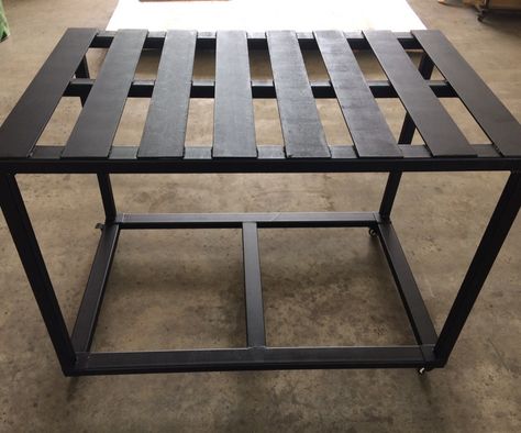 DIY Welding Table Shielded Metal Arc Welding, Cool Welding Projects, Types Of Welding, Welding Jobs, Welding Process, Diy Welding, Arc Welding, Welding Table, Metal Welding