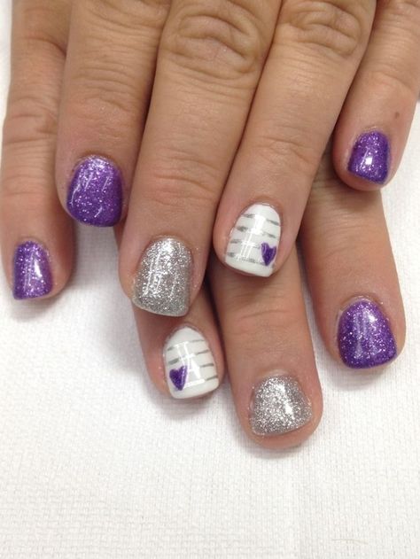 Best 25+ Purple nail designs ideas on Pinterest | Designs ... #nailart #gelnails #nailideas Ongles Gel Violet, Purple Gel Nails, Purple Nail Art, Valentine Nail Art, February Nails, Hot Pink Nails, Purple Nail Designs, Manicure Gel, Pink Nail Art