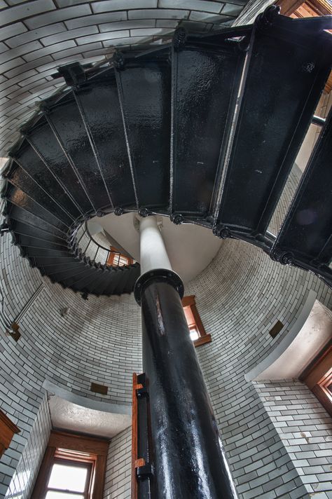 Split Rock Lighthouse Spiral Staircase Lighthouse Staircase, Lighthouse Interior, Lighthouse Stairs, Bone Island, Lighthouse Project, Amazing Stairs, Fantasy Vibes, Conservation Corps, Split Rock Lighthouse