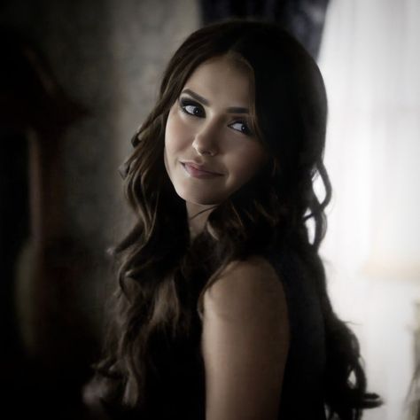 Katherine Pierce, On Twitter, Twitter, Hair