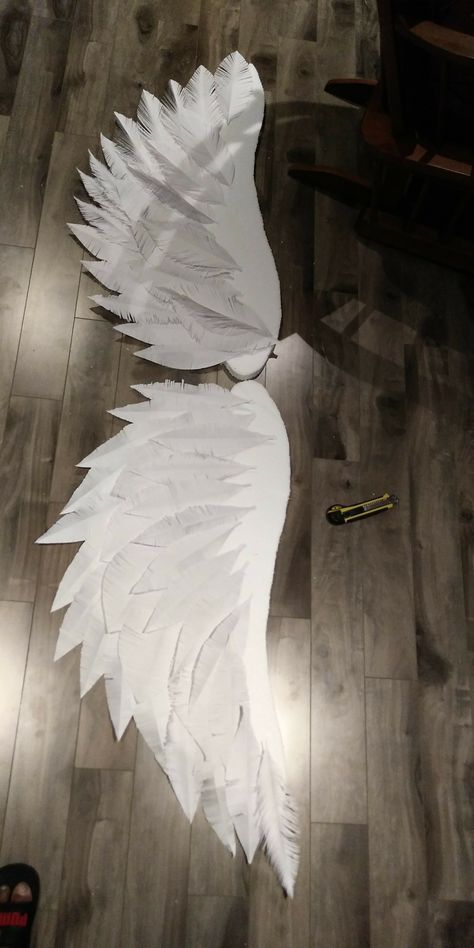 Swan Wings Costume, Paper Wings Diy, Diy Angle Wings, Diy Angel Wings Easy, Diy Angel Wings Costume, Paper Angel Wings, Angel Wings Easy, Make Angel Wings, Foam Wings