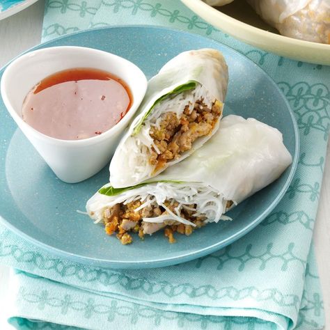 Pork Spring Rolls Pork Spring Rolls, Chicken Spring Rolls, Vegetable Spring Rolls, Fresh Spring Rolls, Pork Roll, Spring Roll Recipe, Spring Roll, Roll Recipe, Fried Pork