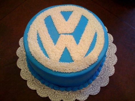 Vw Cake, Vw Logo, Holiday Punch, Cakes For Men, Grooms Cake, Birthday Cake Decorating, Diy Cake, Love Cake, Cake Creations