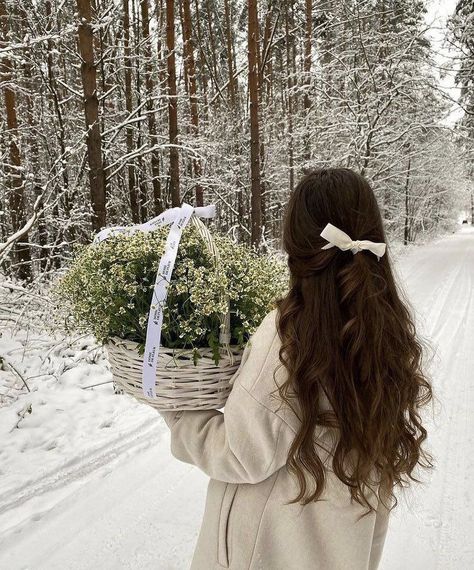 #winter #cute #aesthetics Walking, Flowers, Hair, Instagram