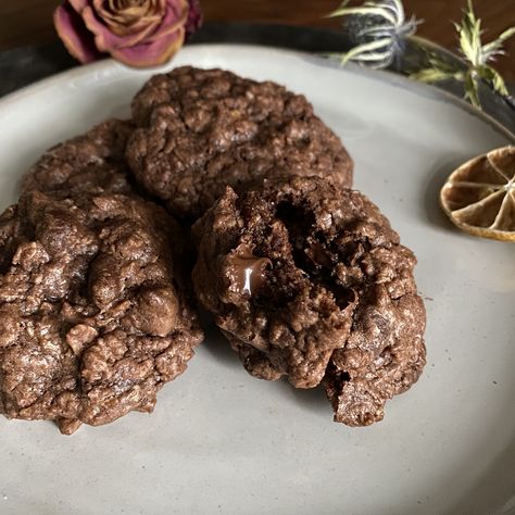 Triple Chocolate Oatmeal Raisin Cookies Chocolate Covered Raisins, Cookies With Chocolate, Types Of Chocolate, Chocolate Oatmeal, Oatmeal Cookie, Great Aunt, Oatmeal Raisin Cookies, Christmas Food Dinner, Raisin Cookies