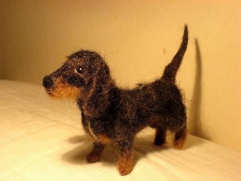 Needle Felted Dog, Wire Haired Dachshund, Needle Felting Tutorials, Felt Dogs, Weenie Dogs, Needle Felting Projects, Felted Animals, Melting Crayons, Dachshund Love