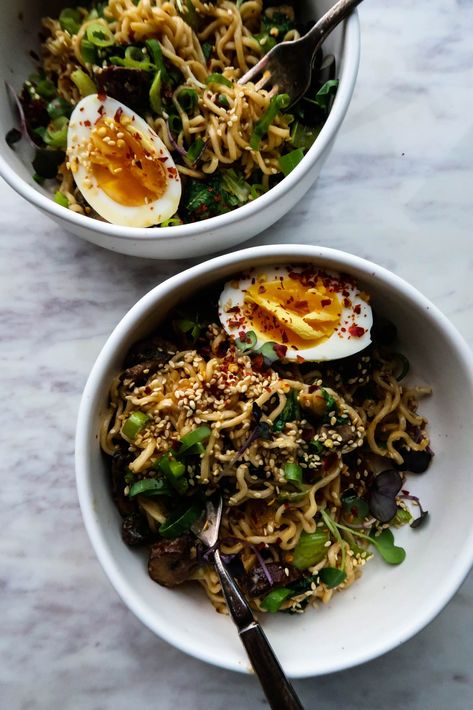 Spicy Miso Mushroom Mazemen (brothless ramen) Ramen Ingredients, Quick Chili, Spicy Mushroom, Pork Broth, Bowl Of Ramen, Creamy Salad Dressing, Crispy Shallots, Crispy Pork Belly, Crispy Pork