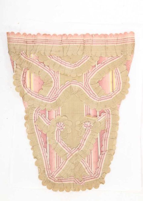 Lot 468 - A striped silk stomacher, 1770s, in pink and Outlander Dress, 1770s Fashion, 1780s Fashion, 18th Century Womens Fashion, Dress Mood Board, 1700s Fashion, Georgian Fashion, Colonial Dress, 18th Century Women