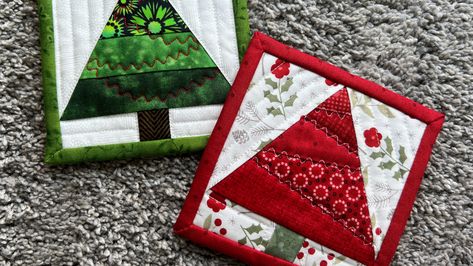 Christmas Coasters Fabric, Christmas Mug Rugs, Quilted Placemats, Quilted Coasters, Christmas Patchwork, Mug Rug Patterns, Fabric Coasters, Holiday Quilts, Christmas Coasters