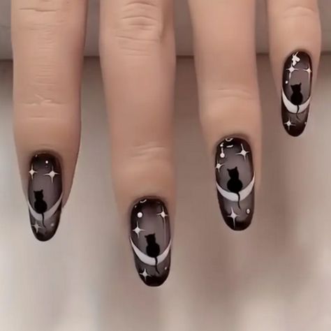 2 Sets Of Nails New In Box 48 Pieces Color Tone: Black/Gray Nail Shape: Oval Nail Length: Long Nail Pattern: Cats, Black Cat, Moon Nail Finishes: Glossy Nail Art At Home, Nagel Tips, Nail Forms, Halloween Nail Designs, Halloween Nail Art, Nail Accessories, Nail Kit, Nail Art Diy, Nails On Fleek