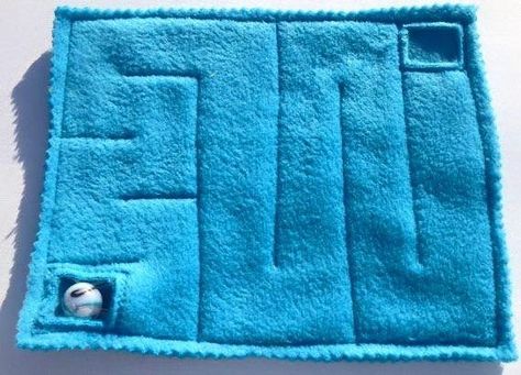 Pochette Diy, Marble Maze, Fidget Blankets, Sensory Blanket, Fidget Quilt, Quiet Activities, Felt Books, Sensory Book, Felt Quiet Books