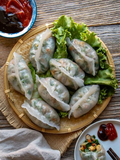 Vegetarian Dim Sum Recipes, Vegan Dim Sum Recipes, Vegan Dim Sum, Woon Heng, Snacks Salty, Bamboo Steamer Recipes, Vegetarian Dim Sum, Dumplings Recipe Chinese, Sauteed Tofu