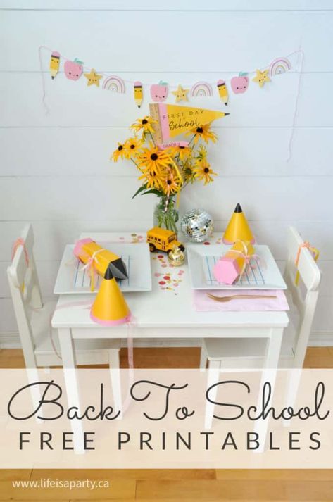 First Day Of School Breakfast Printables, Back To School Pennant Flag, Free Printable Party Decorations, Back To School Pta Ideas, Pencil Banner Printable, Back To School Table Decorations Ideas, Back To School Celebration At Home, First Day Of School Party At Home, First Day Of School Banner Printable