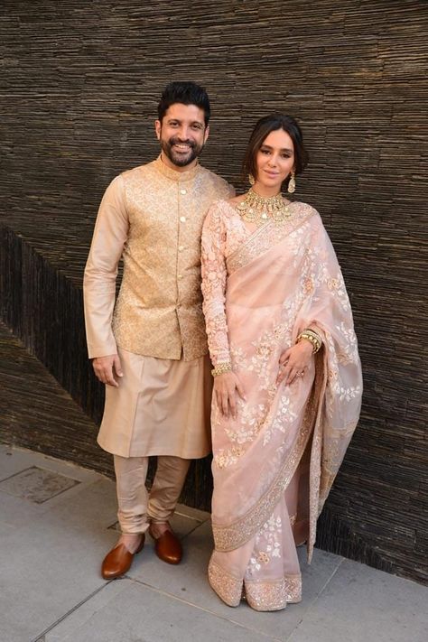 Husband Wife Matching Dress Indian, Farhan Akhtar And Shibani, Shibani Dandekar, Wedding Matching Outfits, Engagement Looks, Farhan Akhtar, Engagement Dress For Bride, Best Indian Wedding Dresses, Civil Marriage