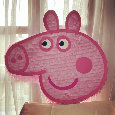 Pig Pinata, Peppa Pig Pinata, Peppa Pig Birthday Party Decorations, Peppa Pig Birthday Party, Pepa Pig, Peppa Pig Birthday, Pig Birthday, Peppa Pig, Mario Bros