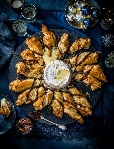 Find 1000s of triple-tested recipes, expert cooking advice from your favourite celebrity chefs and the latest food trends Camembert Puff Pastry, Baked Camembert, Cheese Pastry, Snack Prep, Cooking Advice, Baked Cheese, Party Snack, Star Food, Christmas Cocktails Recipes