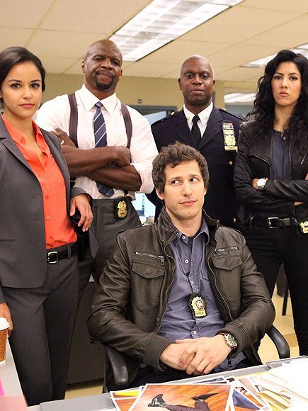 Melissa Fumero, Terry Crews, Andre Braugher, Stephanie Beatriz & Andy Samberg Brooklyn 99 Cast, Andre Braugher, Brooklyn Nine Nine Funny, Brooklyn Home, Brooklyn 9 9, Stephanie Beatriz, Jake Peralta, Terry Crews, Andy Samberg