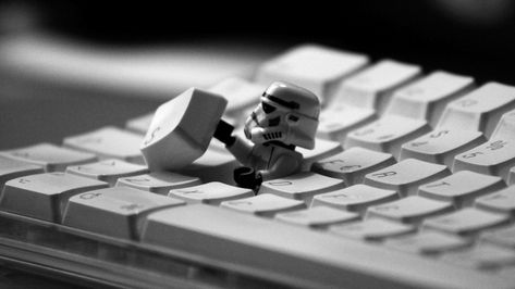 Star Wars Stormtrooper toy #LEGO Star Wars #stormtrooper #humor #white #keyboards LEGO Star Wars #toys #monochrome #1080P #wallpaper #hdwallpaper #desktop Star Wars Computer, Paper Ipad, Lego Stormtrooper, Key Hangers, Imperial Stormtrooper, Jewerly Organizer, Storm Troopers, Technology Wallpaper, Star Wars Stormtrooper