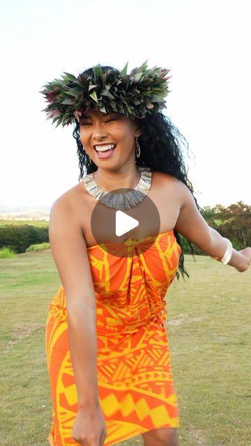 Mauka Warriors Luau on Instagram: "Our Tahitian dancer showing you how the Tyla dance is done! 💃🏻🌺  #maukawarriorsluau #luau #liveshow #visithawaii #travelhawaii #trends #comedy #reels" Trend Dance, Ori Tahiti, Hula Dancers, Visit Hawaii, Costume Inspo, Hawaii Travel, Tahiti, Dancer, On Instagram