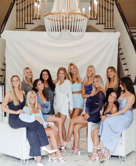 8 People Group Photo, Sorority Exec Photoshoot Ideas, Sorority Executive Board Photoshoot, Sorority Officer Photoshoot, Executive Board Photo Shoot, Exec Board Photoshoot, Sorority Pictures Poses, Ethics Poster, Sorority Exec Photoshoot