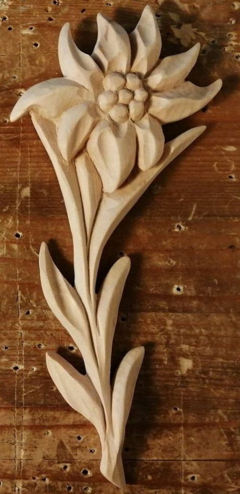 Flower Carving Patterns, Wood Flower Sculpture, Flower Wood Carving, Carving Flowers In Wood, Carved Flowers In Wood, Flower Wood Carving Wall Art, Lotus Flower Wood Carving, Easter Wall Decor, Carved Chairs