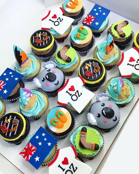 Australia Cupcakes Ideas, Australia Day Cupcakes, Australian Cupcakes, Australia Cupcakes, Aussie Party, Bon Voyage Cake, Australia Cake, Australian Party, Australia Day Celebrations