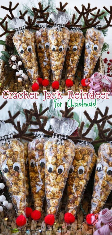 Rudolph is an iconic figure at Christmastime, and he is super cute as this Cracker Jack reindeer from Smart School House. So EASY to make, these cone-shaped treat bags, filled with caramel popcorn and topped with brown pipe cleaner antlers. Glue on a red nose and some googly eyes, and you have a super adorable Rudolph! Christmas Popcorn, Reindeer Noses, Smart School House, Christmas Cones, Christmas Treat Bags, Reindeer Craft, Smart School, Cracker Jack, Popcorn Bags