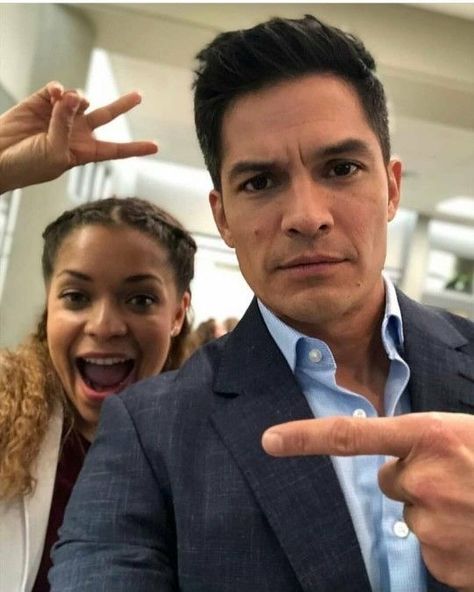 Claire And Melendez, Claire Browne, Neil Melendez, The Good Doctor Abc, Good Doctor Cast, Nicholas Gonzalez, Good Doctor Series, The Good Dr, Antonia Thomas