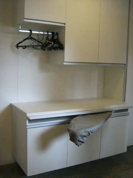 Ironing Area In Laundry Room, Iron Area Ideas, Laundry With Ironing Area, Ironing Area Ideas, Vstupná Hala, Ironing Boards, Laundry Room Layouts, Laundry Design, Modern Laundry Rooms