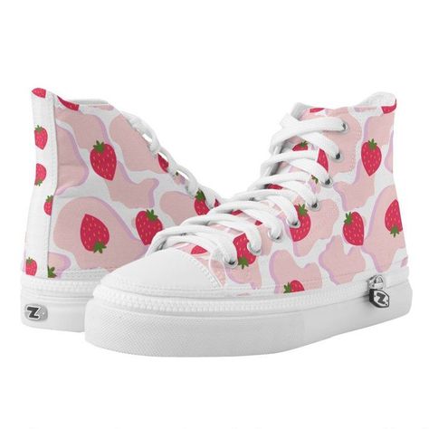 Food Personification, Strawberry Shoes, Strawberry Fashion, Strawberry Items, Strawberry Clothing, Strawberry Shortcake Outfits, Strawberry Stuff, Strawberry Outfit, Strawberry Summer