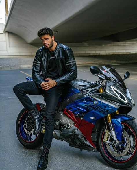 Men With Bike Photoshoot, Men With Motorcycles, Photos With Motorcycles, Man With Bike Photography, Motorcycle Photo Shoot Men, Posing With Motorcycle, Men Motorcycle Outfit, Motorcycle Poses Men, Men Motorcycle Photography