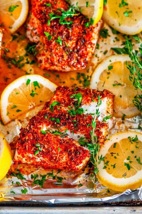 Sheet Pan Fish Recipes, Cod Dinner Recipes, Cod Broccoli, Pescatarian Dinner Ideas, Sheet Pan Cod, Parmesan Cod, Pescatarian Dinner, Parmesan Broccoli Recipes, Broccoli Keto