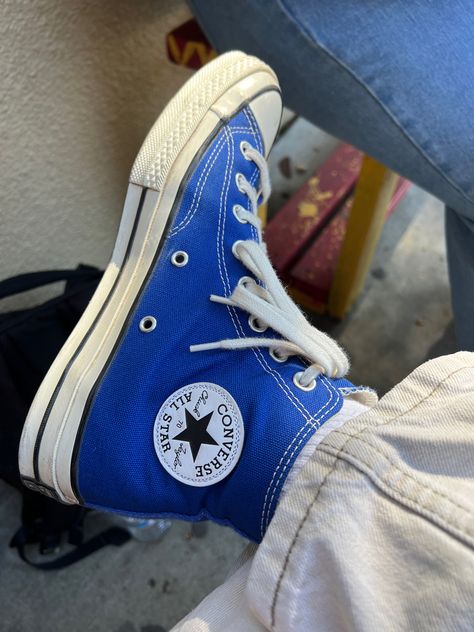 #converse #sneakers #shoes #fallfashion #blue Finish Exam, Blue Chuck Taylors, Converse Chuck Taylor Outfit, Converse Bleu, Chuck Taylors Outfit, Zapatos Aesthetic, Converse Wallpaper, Converse Ideas, Blue Shoes Men