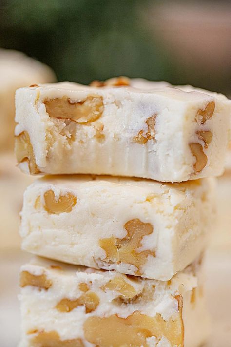 See's Vanilla Walnut Fudge (Copycat) - Dinner, then Dessert Hofflesnoppers Recipe, Vanilla Fudge Recipes, Walnut Fudge Recipe, Chocolate Walnut Fudge, Holiday Candy Recipes, Homemade Fudge Recipes, Walnut Fudge, Dinner Then Dessert, Sees Candies